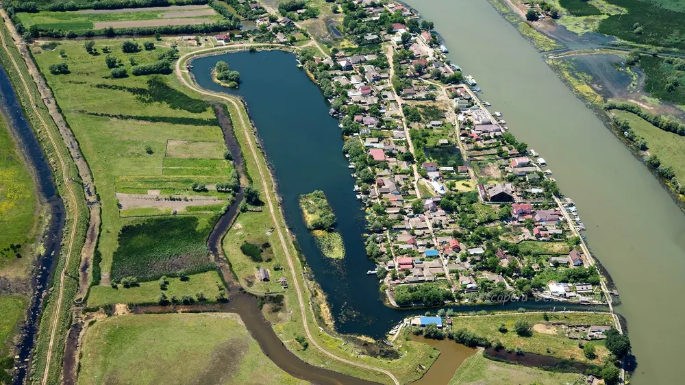 Vedere aeriană a localității Mila 23 din Delta Dunării